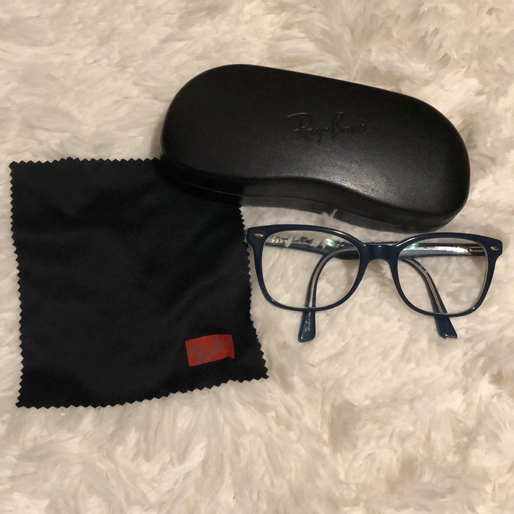 👓